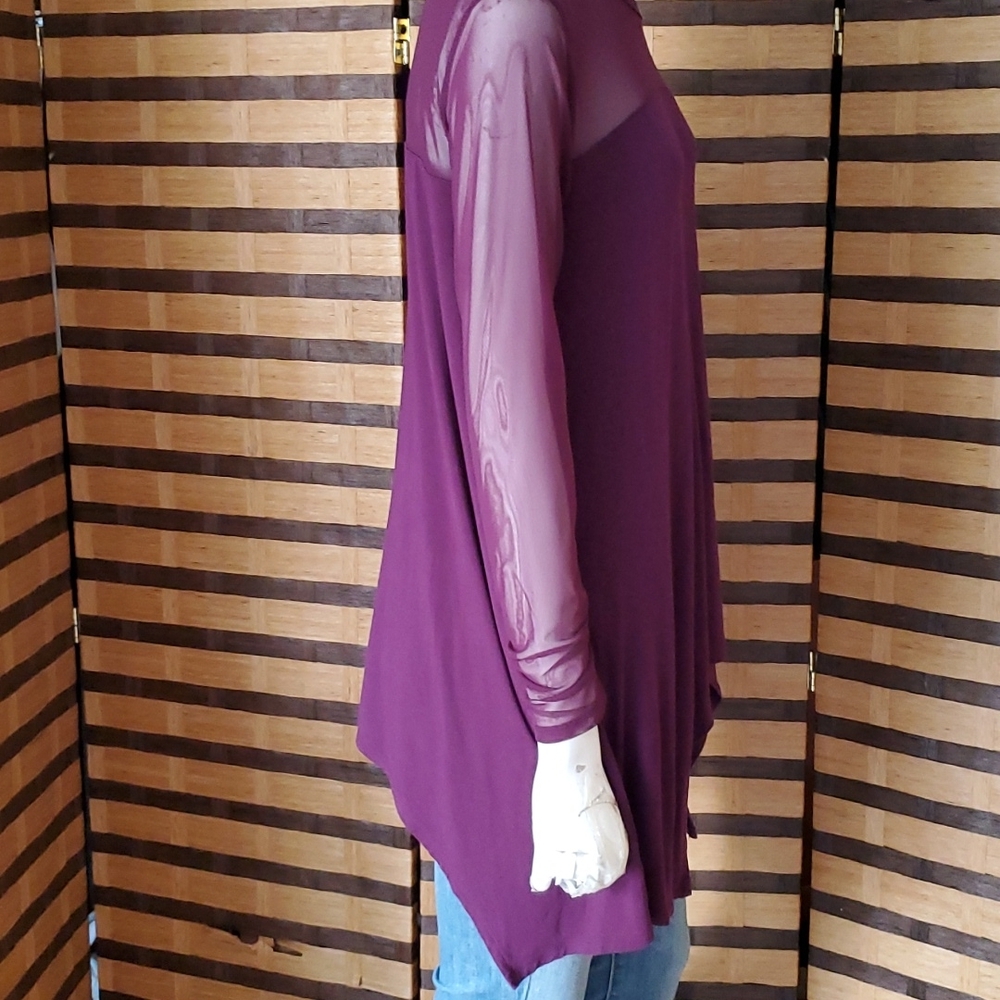 DKNY Asymmetrical mesh neckline/arms - Picture 5 of 9